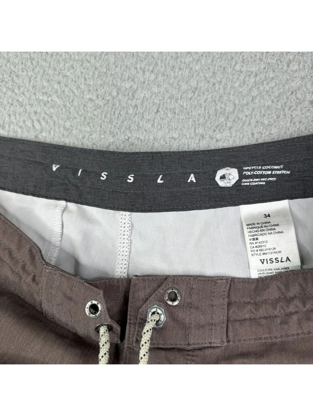 Vissla Upcycled Coconut Fabric Colorblock Boardshorts Hybrid Swim Men's 34x9